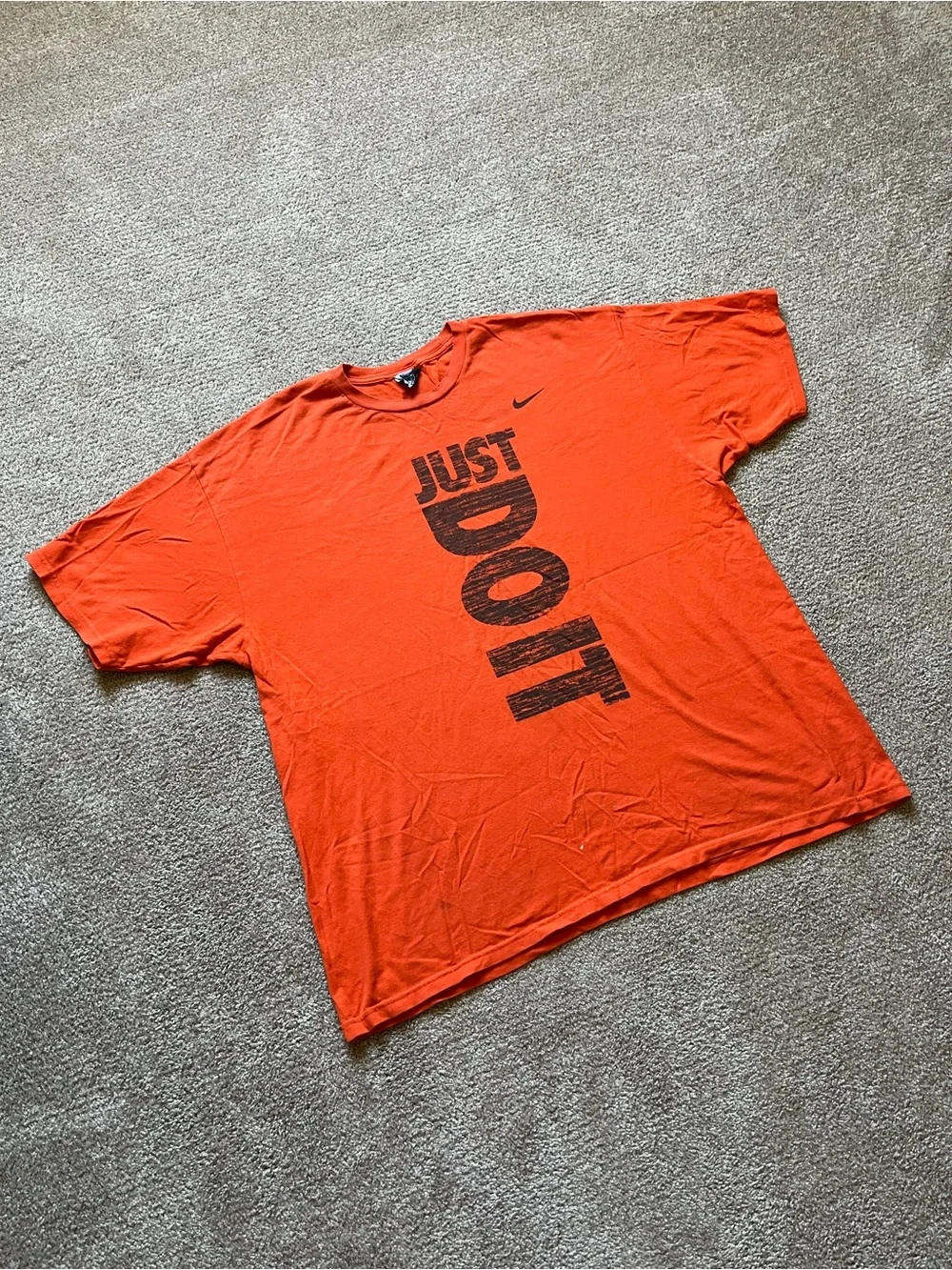 VTG 00’s / Y2K Nike Just Do It Orange Tee